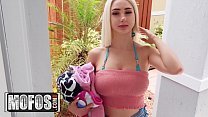 phim sex qqlive Cậu em chồng năn nĩ chị dâu giúp đỡ vì bị trêu chọc 30 tuổi rồi mà chưa đụ ai bao giờ